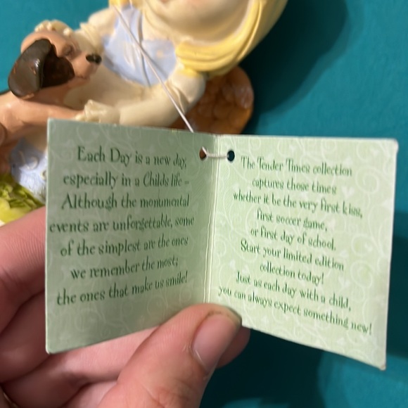 Tender Times Figurines Angel With Dog Figurine 4.75” Tall Detailed All Around - Picture 4 of 5